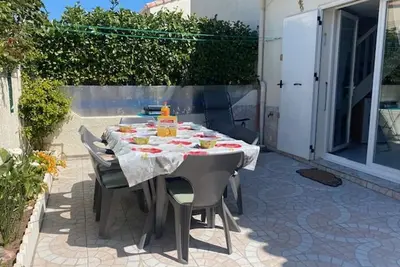 Image de Villa T3 Mezzanine à Saint-Pierre-La-Mer, Climatisée, Terrasse, Parking Privé, 6 Pers.