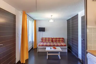 Image de T2 cabine avec balcon, piscine et parking à Luz-Saint-Sauveur, proche commodités et stations de ski