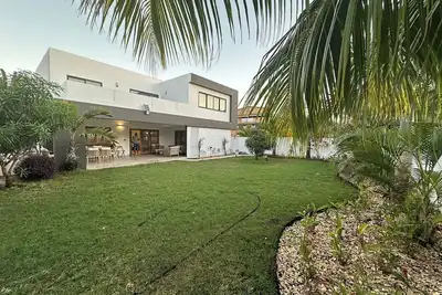 Image de Okalm Villas, situées à 150 mètres de la plage avec jardin et une piscine