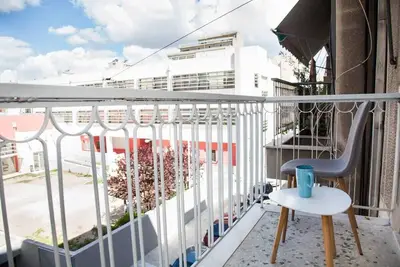 Image de Sleek & Modern Apartment Near Metaxourgeio