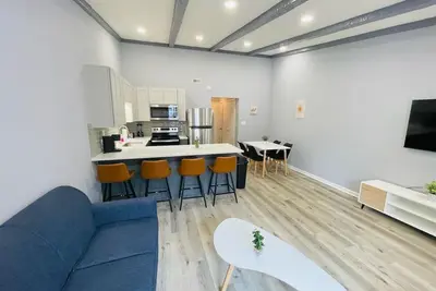 Image de Sunny Getaway * 1br condo close to the beach (C)