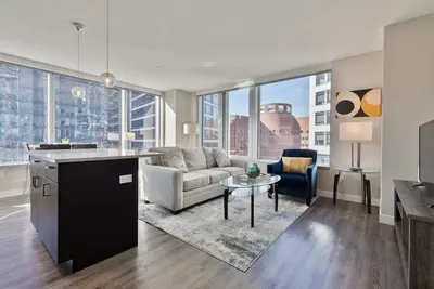 Image de Luxury Apt with Harbor Views and Gym