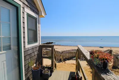 Waterfront Cottage With Decadent Patio (2382)