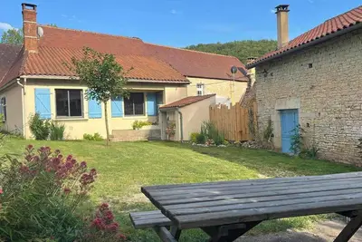 Image de Maison de village, proche des grands sites touristiques du Périgord Noir