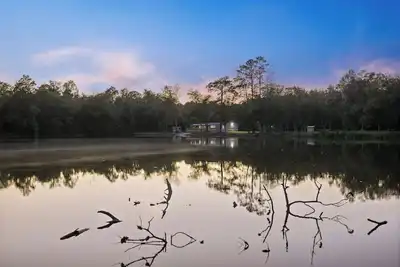 Image de Lake-Pool & Close to Chappapeela Sports Park