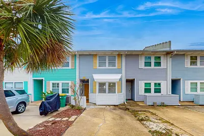 Image de Dog Friendly waterfront townhome with balcony and wifi