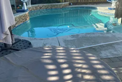 Image de Great riverisland house only first floor bedroom and bathroom pool included