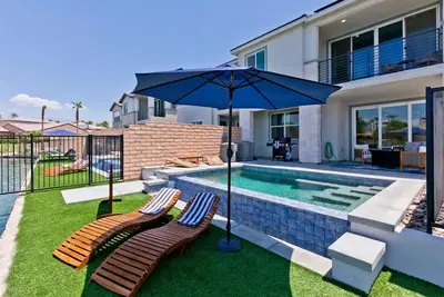 Luxe Lakefront Villa: Views, Heated Pool & Games