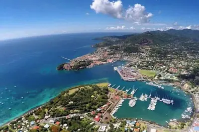 10 Rsr Apartments next to Port Louis Marina