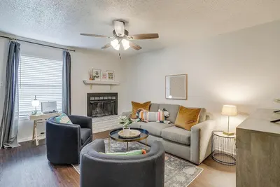 Image de Stay Local in the Fort