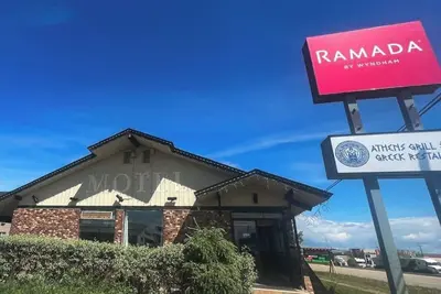 Image de Welcome to our hotel, where simplicity is elevated to comfort.