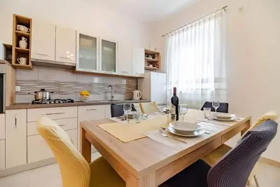 Image de Apartment Stella in center of Medulin for 6 person.