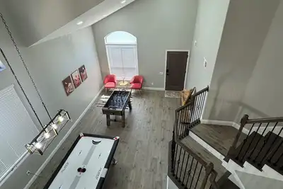 Image de Perfectly situated in the heart of convenience and excitement!