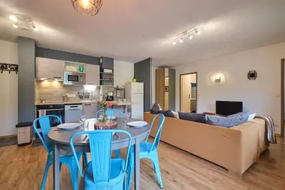 Image de Grand Appartement Au Pieds Des Pistes avec vue sur les montagnes, balcon et Wi-Fi