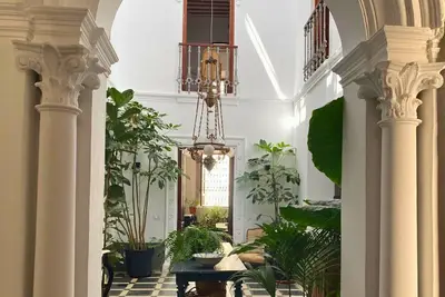 Image de Vivez un séjour de Rêve dans un Palais andalou!