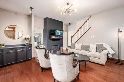 Image de VillaVista in Olde Town East! Columbus!