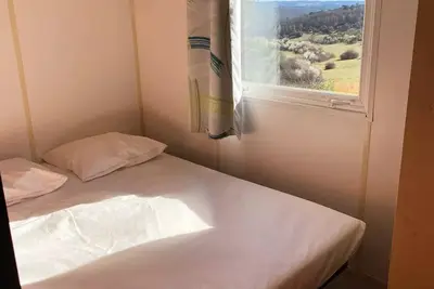 Image de Mobil-Home Chêne Confort 23m² (2ch - 5pers) - terrasse couverte 10m2 - samedi/samedi 5 personnes