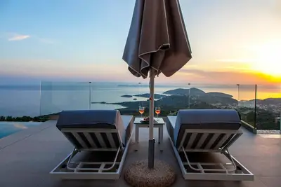 Image de Villa 'Sivota Sunset One-Bedroom 2' avec vue sur la mer, Wi-Fi et climatisation