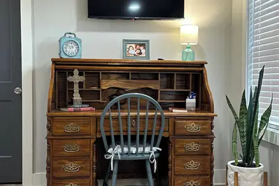 Image de Minutes from I- 10! 3-bedroom house with spacious yard in Scott!