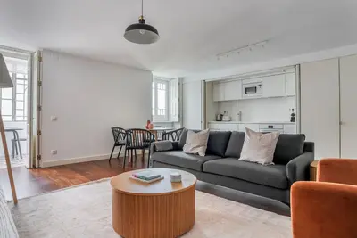 Image de Blueground | Avenidas Novas, equipped & furnished