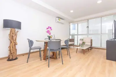 Image de Luxury 2 bedroom apt free parking