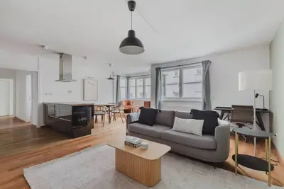 Image de Premium Leopoldstadt 2br w/ Elevator, near Transport, by Blueground