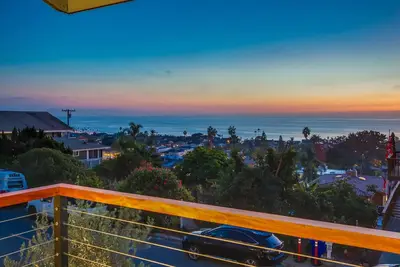 Image de Ocean Views * 2 Outdoor Decks * A/C