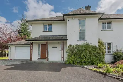 Image de Make magical memories in comfort of Croft Cottage with Lake and  Mountain views