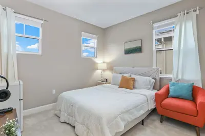 Image de Exuberant Luxe 7-Br Placid Vibe w/ Free Parking