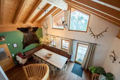 Image de Alpine hut with breathtaking mountain views and proximity to the lift in the Zil