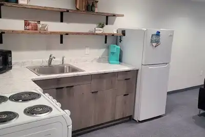 Image de 2 Bedroom along Highway 71<br>This suite is on the 2nd level and requires guests to use stairs.