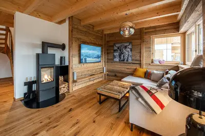 Image de Modern chalet with mountain view, sauna, and proximity to the lift in the Ziller