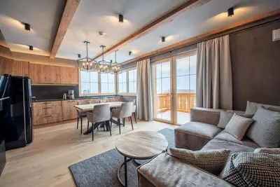 Image de Modern apartment with mountain view, sauna, and proximity to the lift in the Zil