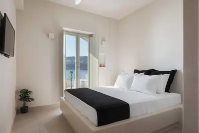 Image de Deluxe Double Room By Yerma Suites Limeni