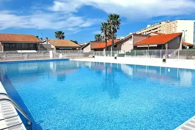 Image de Villa T3 Mezzanine 6p - Piscine, Parking, Proche Plage et Port à Saint-Cyprien