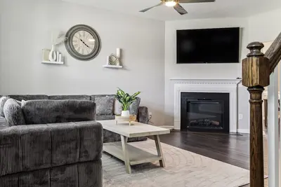 Image de Family-Friendly 4br Home with Bbq & Free Parking