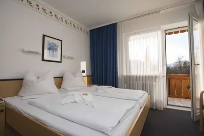 Image de Double room without balcony - Aura Hotel Saulgrub gGmbH