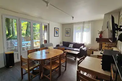 Image de Le Nid de Houle, gîte au Domaine des Roches, à 10 minutes à pied de la plage.