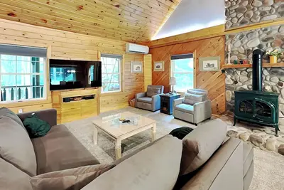 Image de Wander Through the Woods | Indoor Pool, Hot Tub