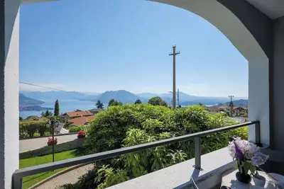 Image de 3½-room corner apartment with two balconies in a residence
