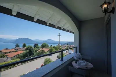 Image de 3½-room corner apartment with 2 balconies and wonderful lake view