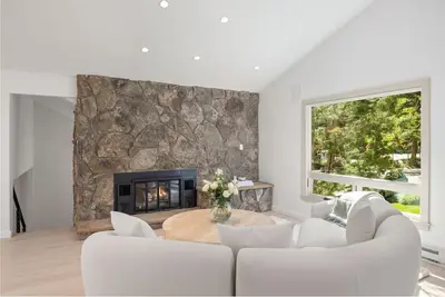 Image de New Renovated 5br Home Central Location with Large Yard