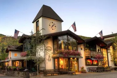 Image de Luxury 3-Br Condo in Vail Village with Gourmet Kitchen and Outdoor Pool Access