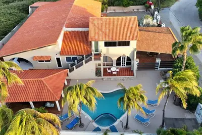 Image de Family Friendly and Private Aruba Villa by Beach