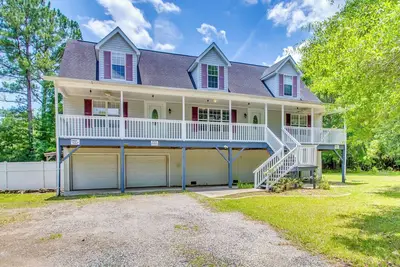 Image de < 1/8 Mi to Boat Ramp: Family Home in Conway