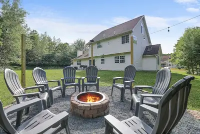 Image de Cozy Secluded 3br Home Pocono Raceway - Game Room