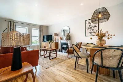 Image de Pass the Keys | Luxury Retreat | Cafes and Shopping | Queens Uni