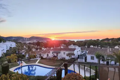 Image de Seaview villa with large terrace and big pool. Beach 20 min away walk. WiFi. Ac.