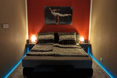 Image de Appartement-Terrasse-Salle de bain privée séparée-Cinema 2