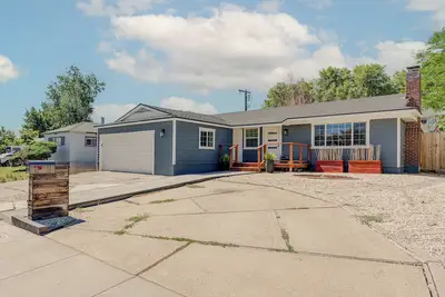 Image de Stunning 3 Br House I Kayaks I Reno